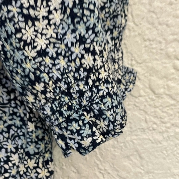 Abercrombie & Fitch blouse - Picture 5 of 8